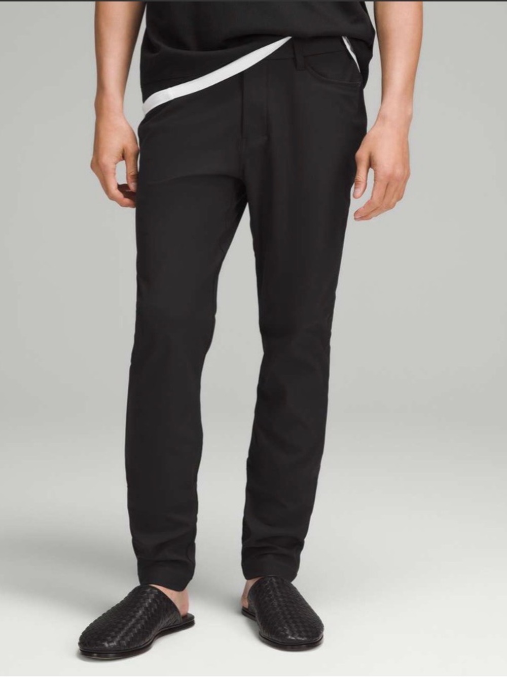 Lululemon ABC Skinny-Fit 5 Pocket Pant 30"L *Warpstreme
Black